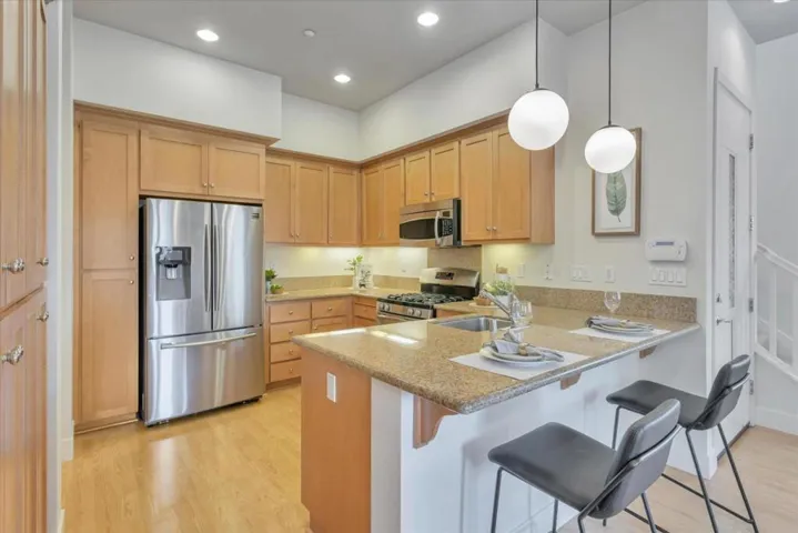 3751 Klamath Lane, Palo Alto, California 94303