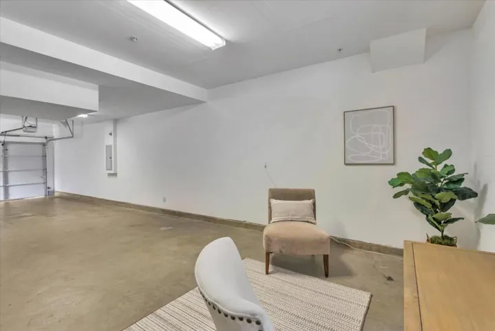 3751 Klamath Lane, Palo Alto, California 94303