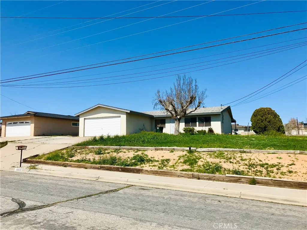 16322 Midway Street, Victorville, California 92395 home-pic-1
