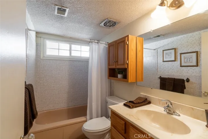 3051 Saint Albans Drive, Rossmoor, California 90720