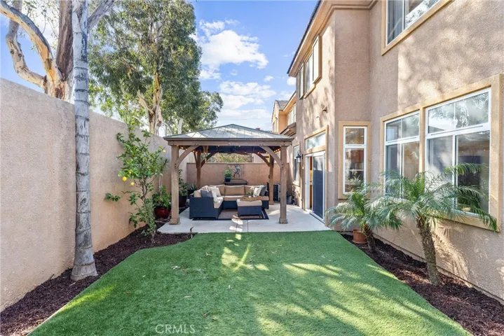 16 Santa Fe, Rancho Santa Margarita, California 92688