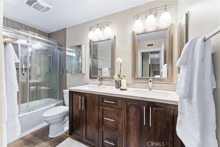 16 Santa Fe, Rancho Santa Margarita, California 92688