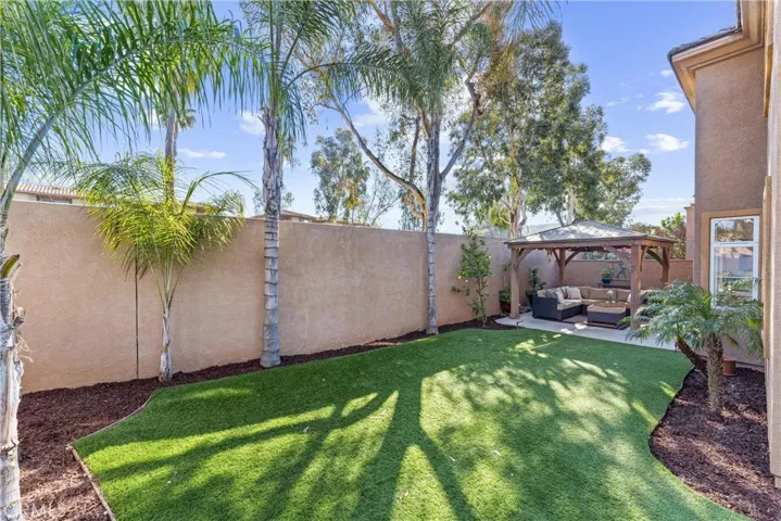 16 Santa Fe, Rancho Santa Margarita, California 92688