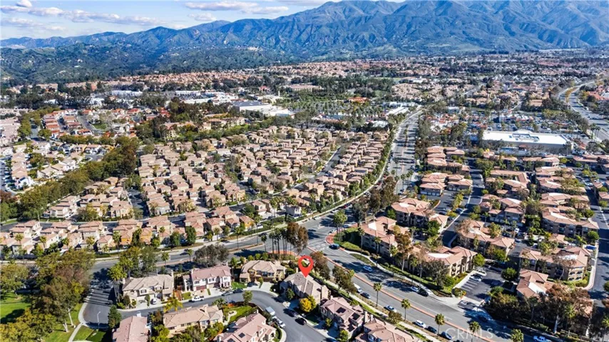 16 Santa Fe, Rancho Santa Margarita, California 92688