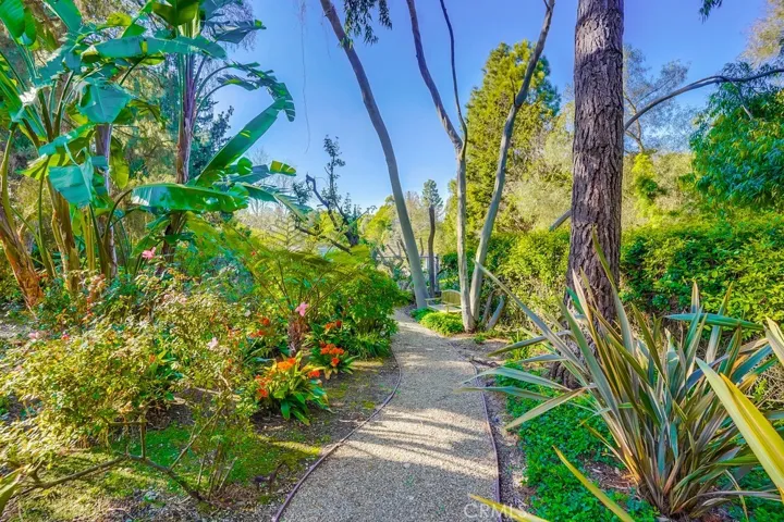 5205 Middlecrest Road, Rancho Palos Verdes, California 90275
