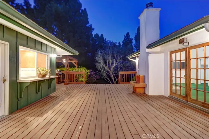 5205 Middlecrest Road, Rancho Palos Verdes, California 90275