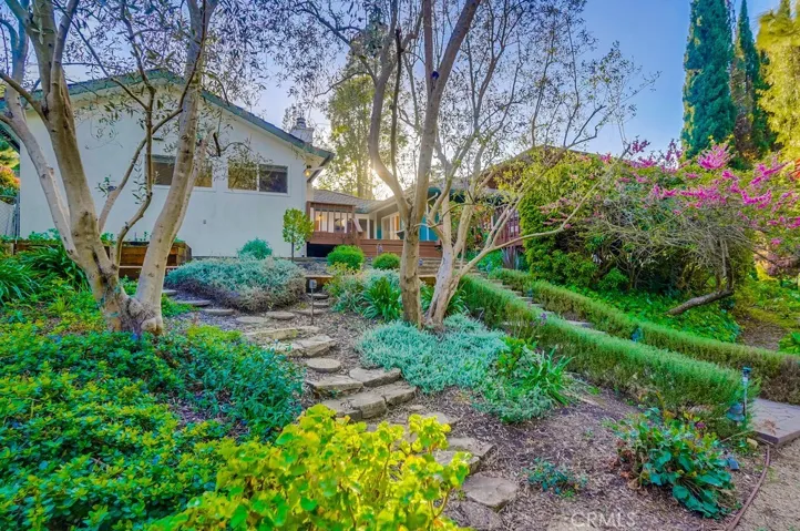 5205 Middlecrest Road, Rancho Palos Verdes, California 90275