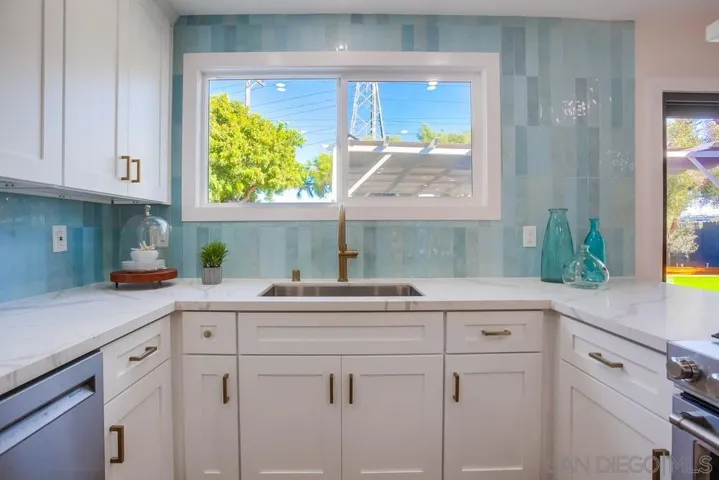 5125 Dawne St, San Diego, California 92117
