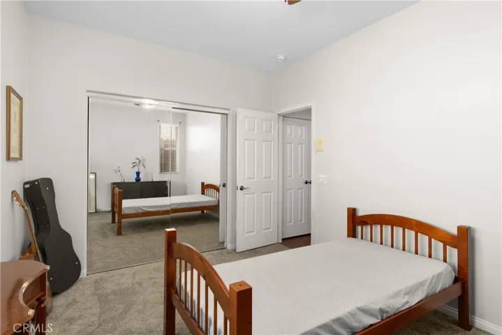 Downstairs bedroom (bedroom 1)