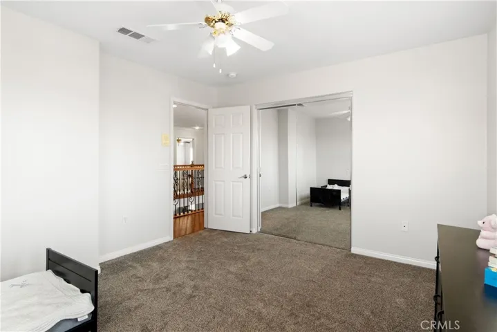 Upstairs bedroom (bedroom 5)