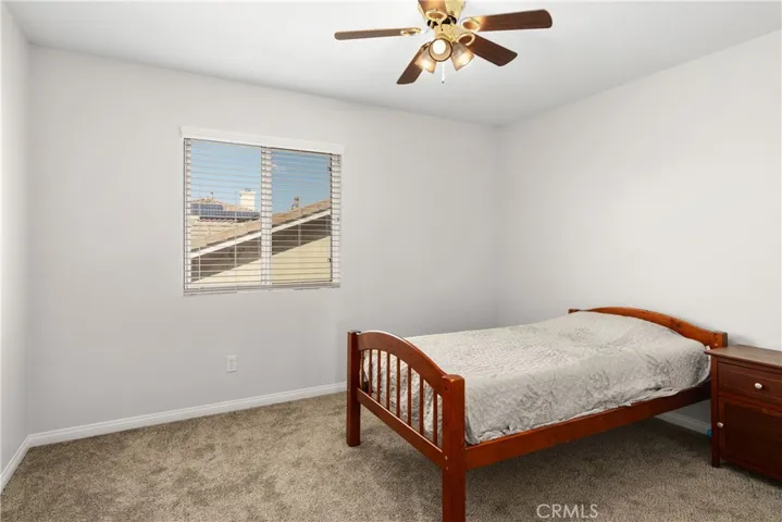 Upstairs bedroom (bedroom 4)