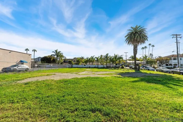 757 N Santa Fe Ave, Vista, California 92083