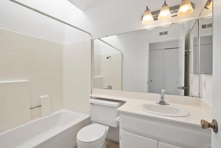 6922 Carnation Drive, Carlsbad, California 92011