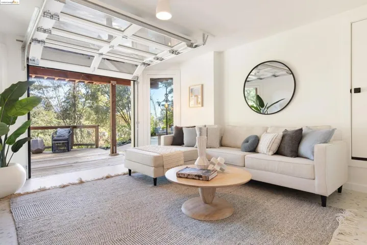 5914 Bruns Ct, Oakland, California 94611
