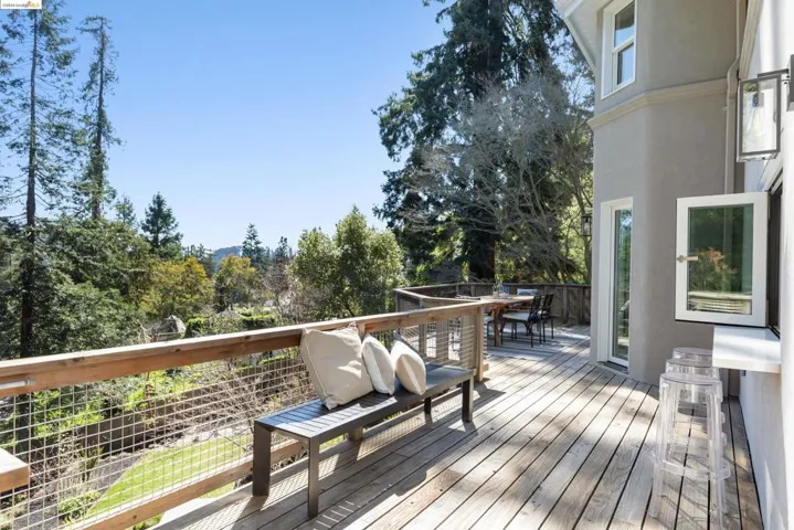 5914 Bruns Ct, Oakland, California 94611