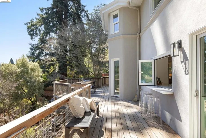 5914 Bruns Ct, Oakland, California 94611