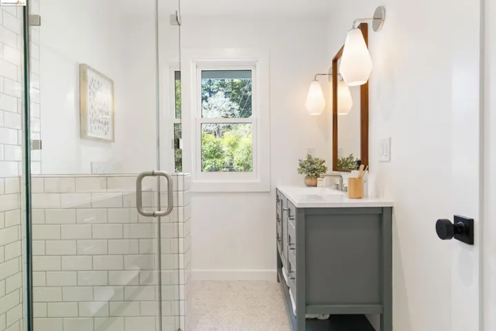 5914 Bruns Ct, Oakland, California 94611