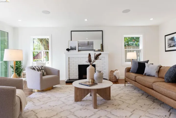 5914 Bruns Ct, Oakland, California 94611