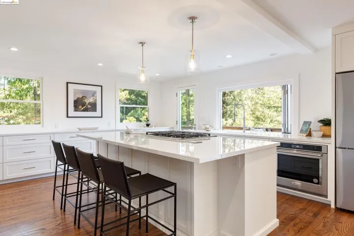 5914 Bruns Ct, Oakland, California 94611