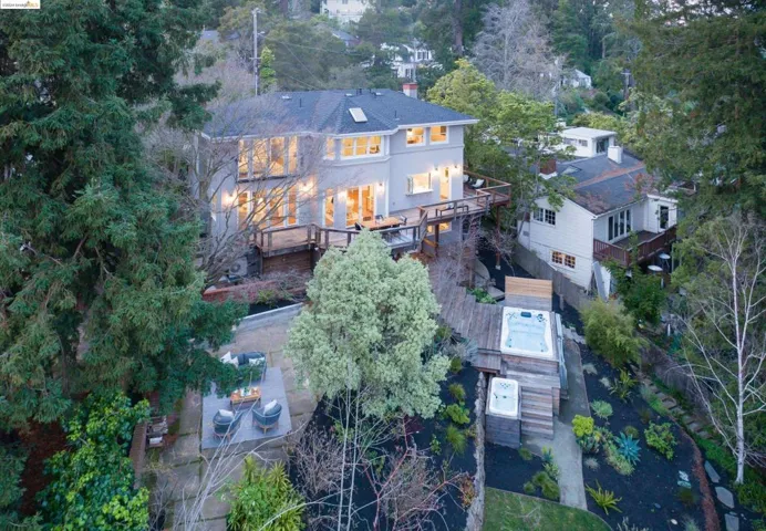 5914 Bruns Ct, Oakland, California 94611
