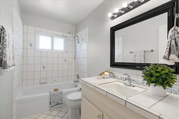 5148 Barron Park Drive, San Jose, California 95136