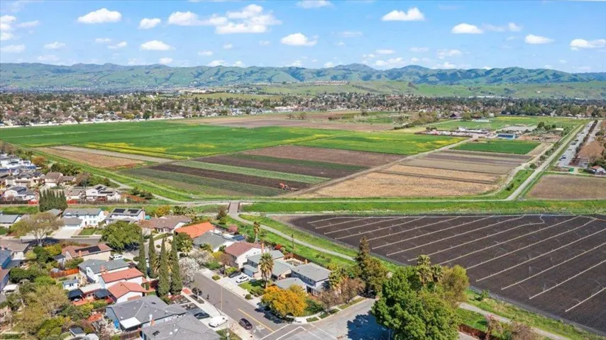 5148 Barron Park Drive, San Jose, California 95136