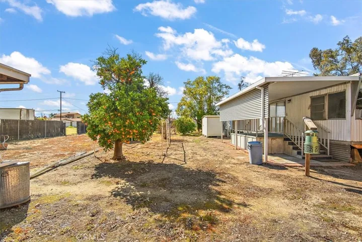 8822 Maple Ave, Fontana, California 92335