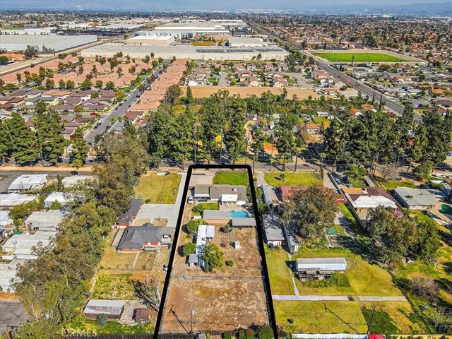 8822 Maple Ave, Fontana, California 92335