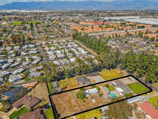 8822 Maple Ave, Fontana, California 92335