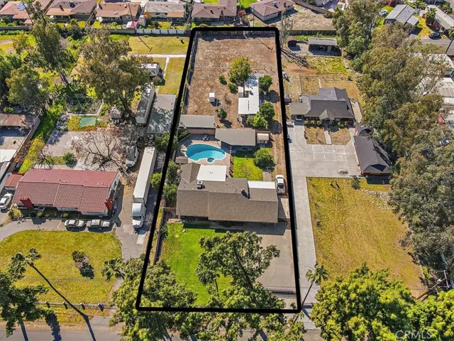 8822 Maple Ave, Fontana, California 92335