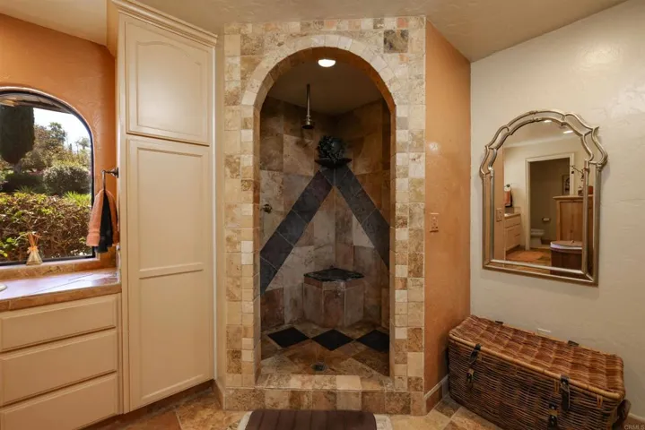 9862 Cielo Vista, Escondido, California 92026