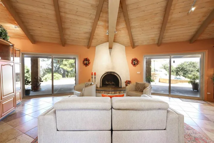 9862 Cielo Vista, Escondido, California 92026