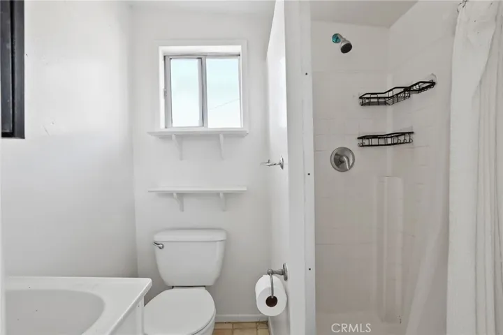 276 Chiquita Street, Laguna Beach, California 92651