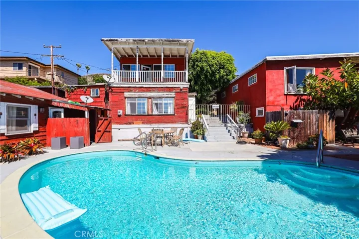 276 Chiquita Street, Laguna Beach, California 92651
