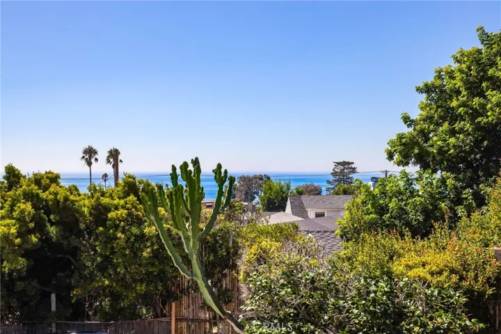 276 Chiquita Street, Laguna Beach, California 92651