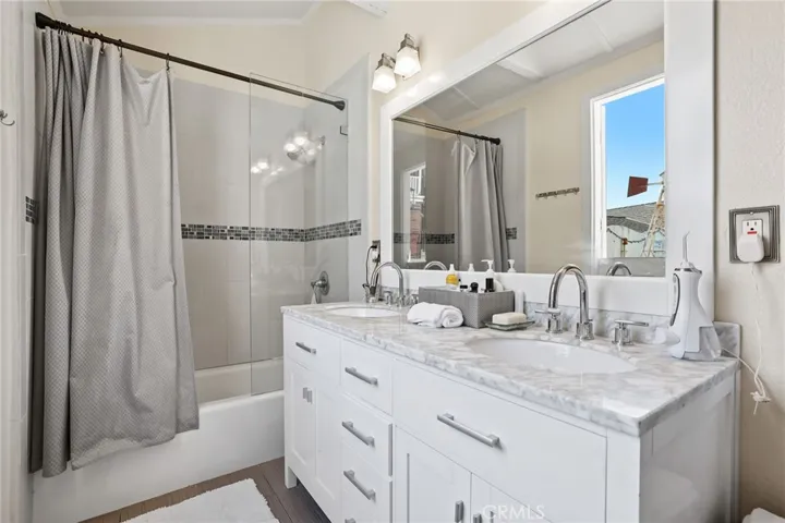 276 Chiquita Street, Laguna Beach, California 92651