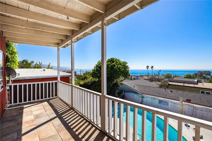 276 Chiquita Street, Laguna Beach, California 92651