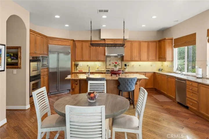 2822 Country Vista Street, Thousand Oaks, California 91362