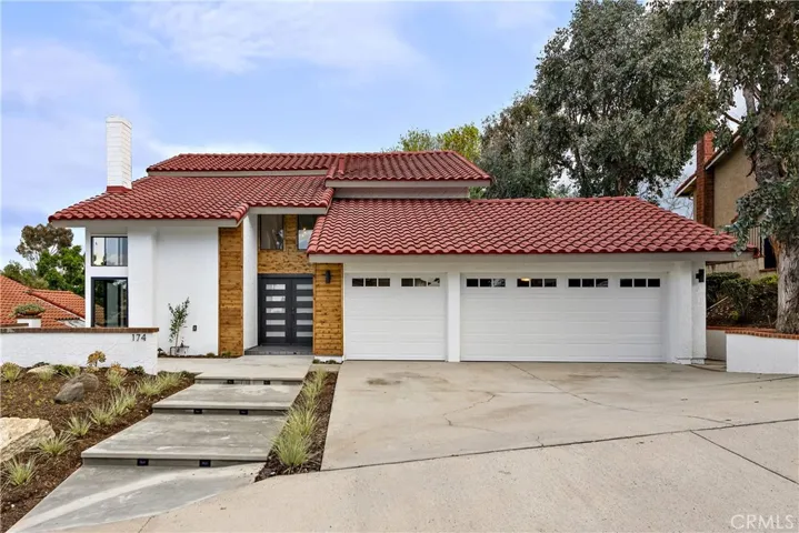 174 S Canyon Woods Road, Anaheim Hills, California 92807
