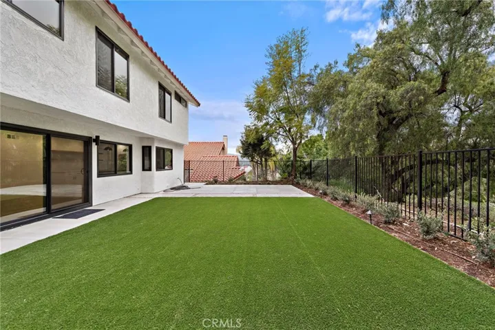 174 S Canyon Woods Road, Anaheim Hills, California 92807