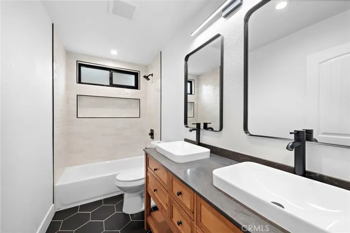 174 S Canyon Woods Road, Anaheim Hills, California 92807