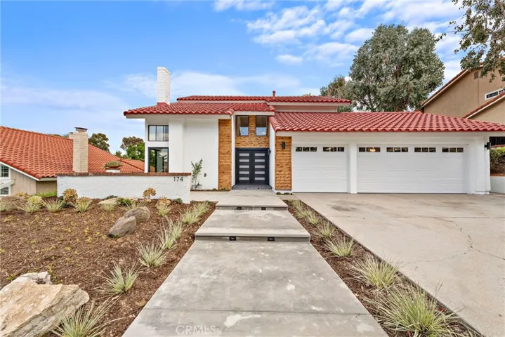 174 S Canyon Woods Road, Anaheim Hills, California 92807