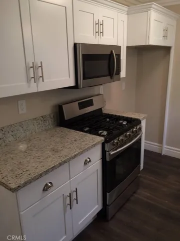 3726 Briscoe kitchen