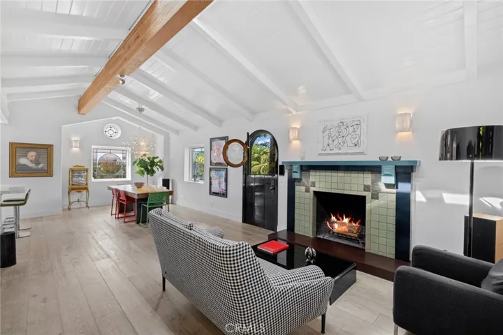 649 Anita Street, Laguna Beach, California 92651