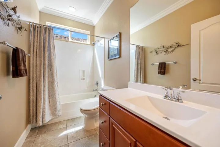 FULL BATH