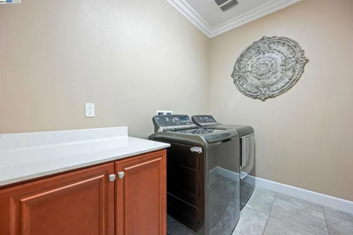 Inside Laundry Rm