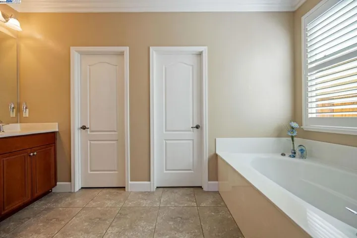 Soaking Tub