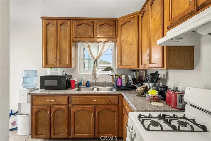 kitchen for 2nd unit (1508)