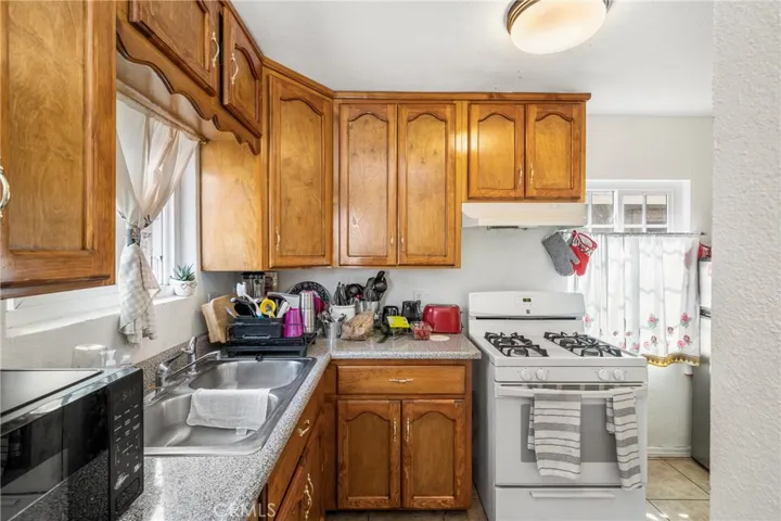 1506 S Duncan Avenue, Commerce, California 90040