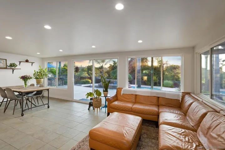 6678 Park Ridge Blvd, San Diego, California 92120